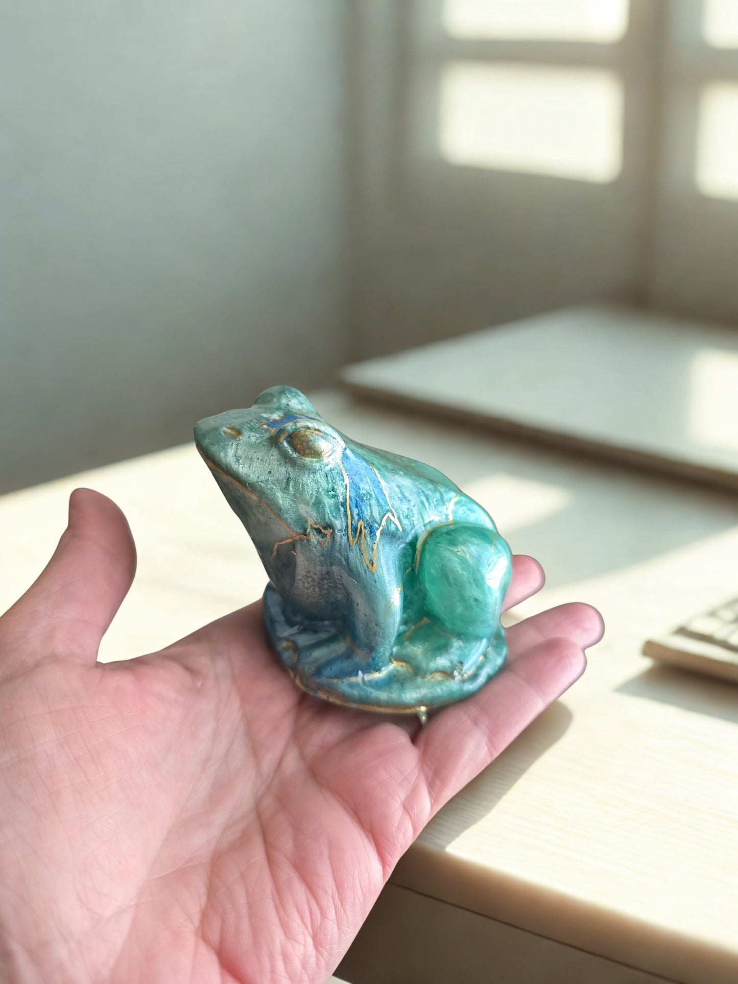 Resin decorative Frog