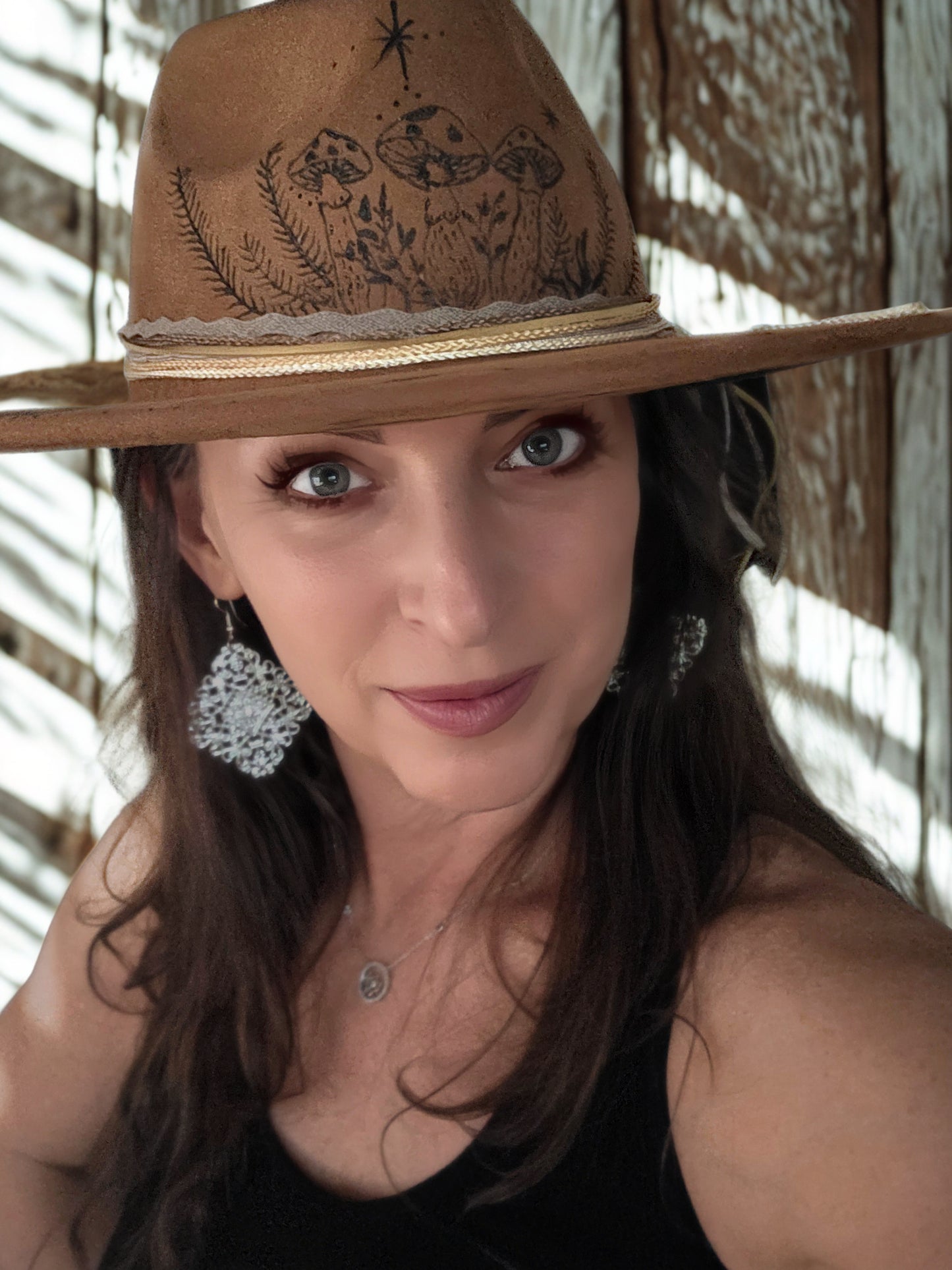 Wide brimmed handburned Suede Fedora