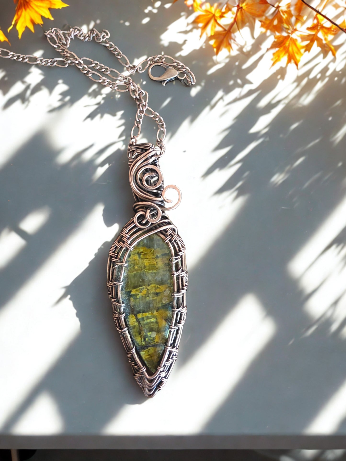 Nellite Wire woven pendant