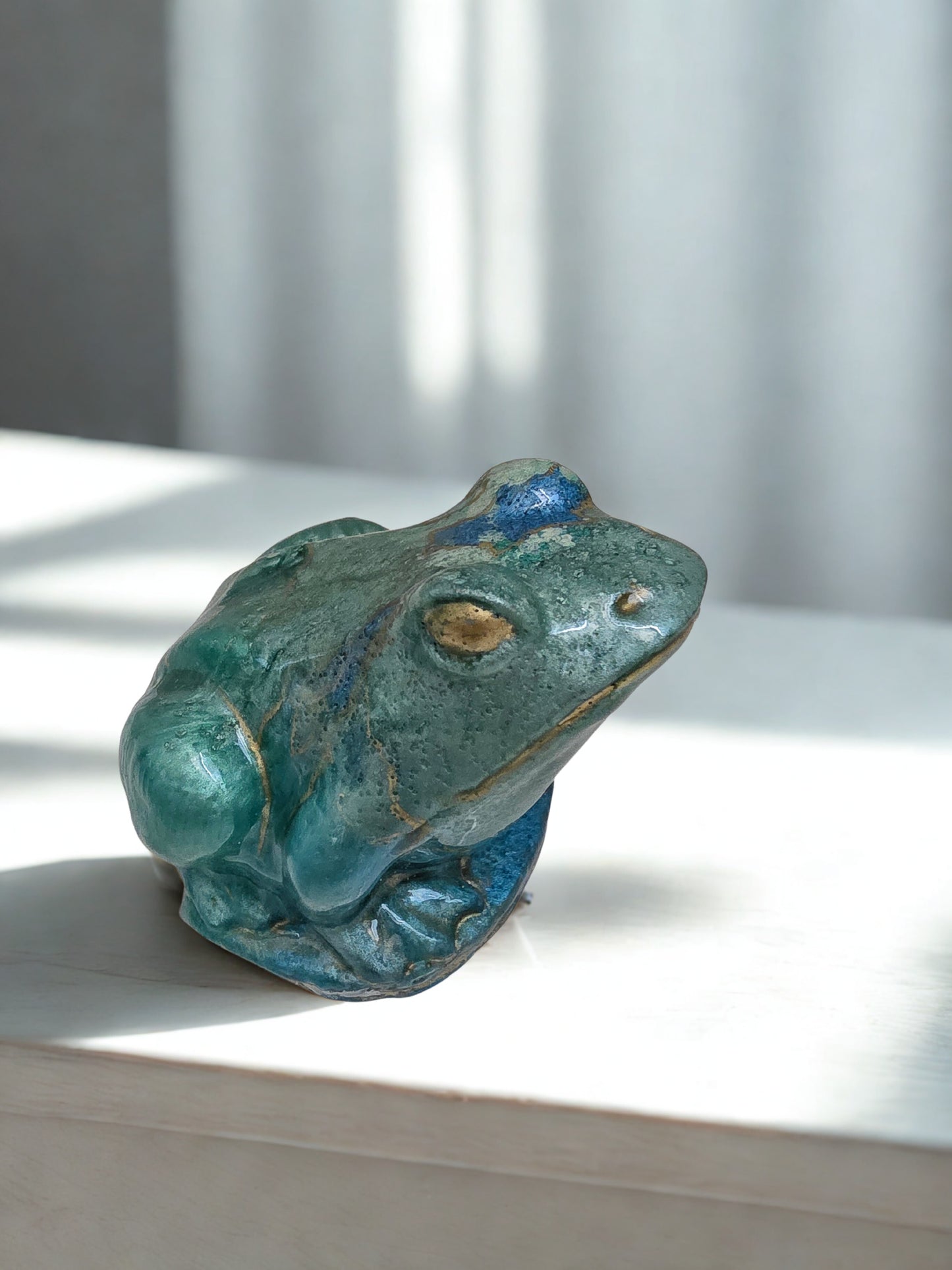 Resin decorative Frog