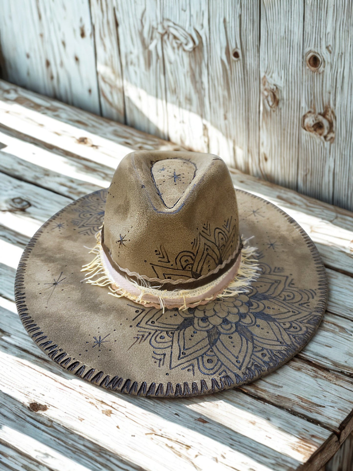 Handburned Wide Brimmed Hat/ olive green
